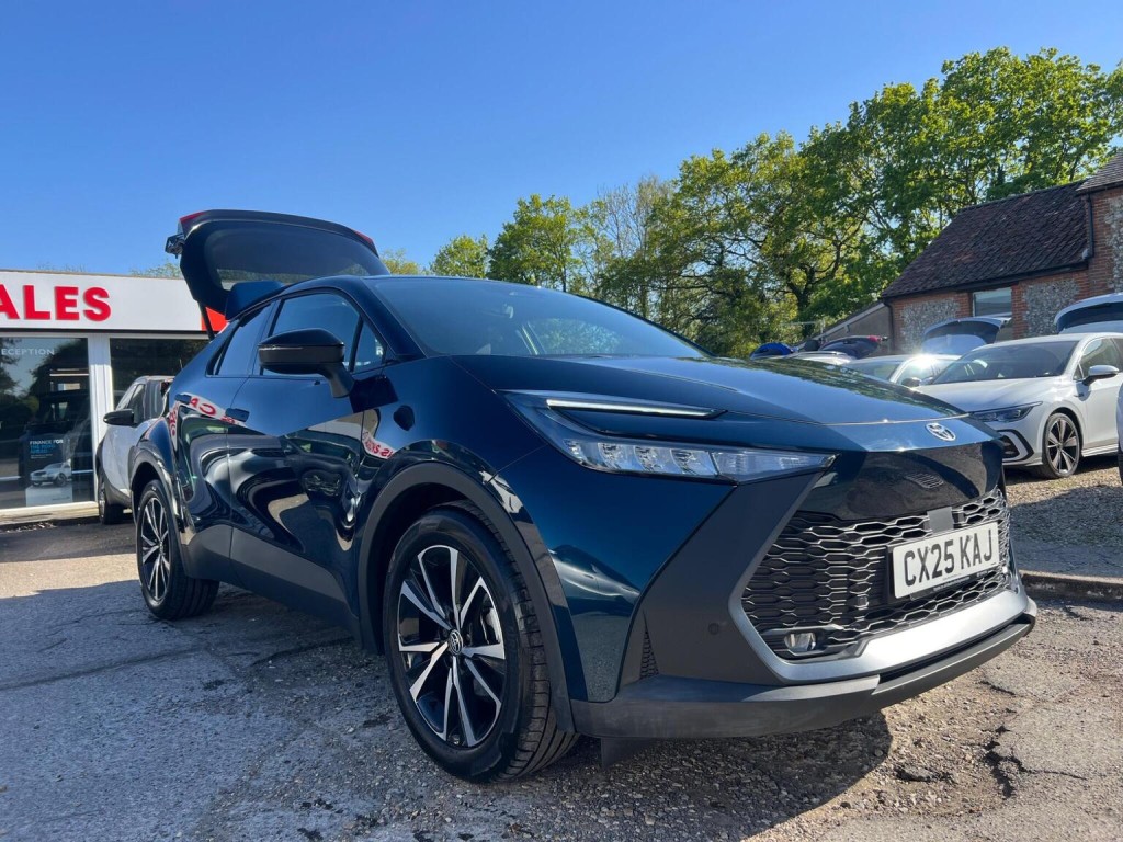 2025 Toyota C-hr