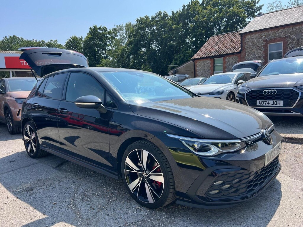 2022 Volkswagen GOLF