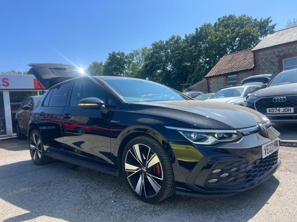 2023 Volkswagen GOLF